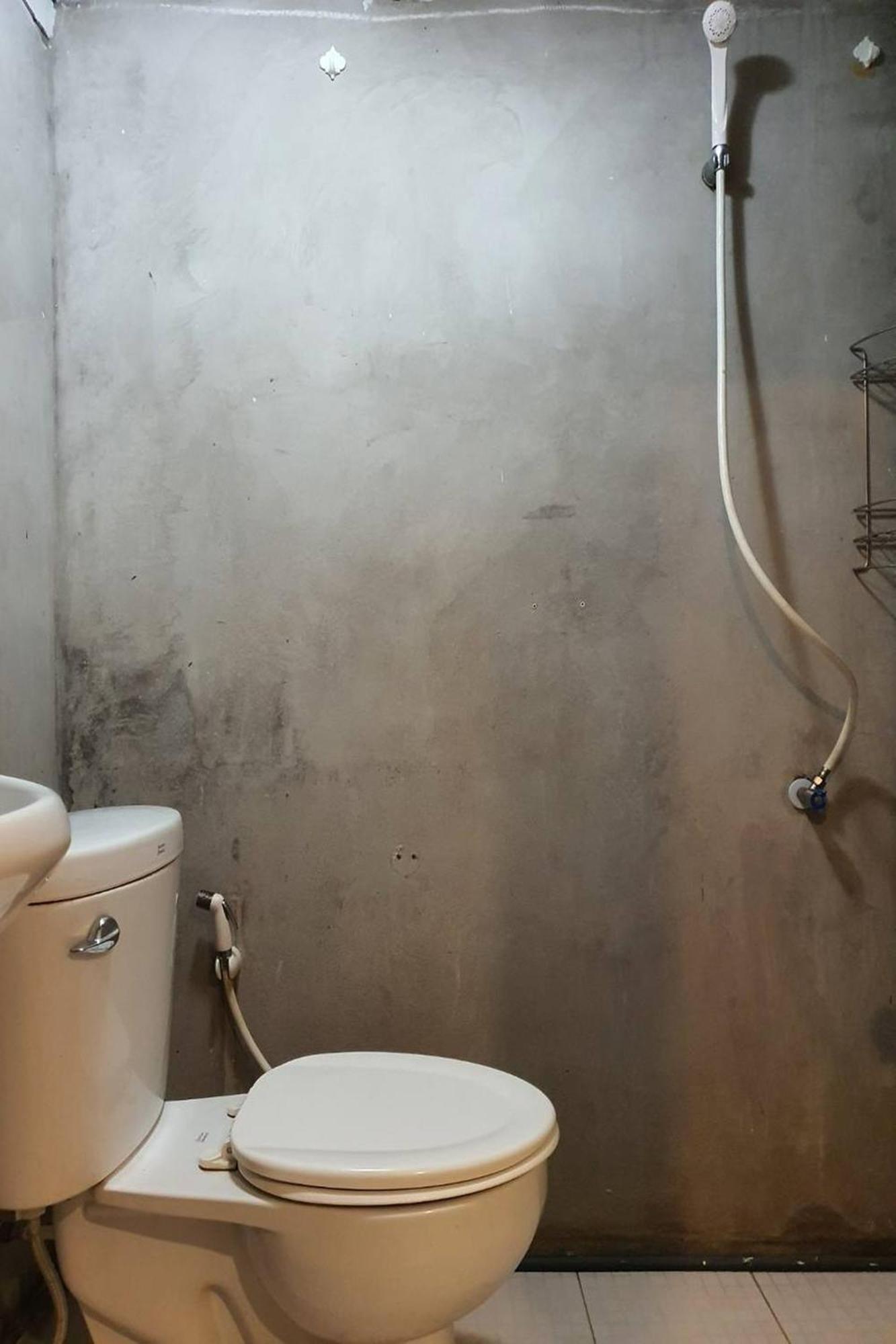 Freesia Saladaeng Silom Apartments Bangkok Ngoại thất bức ảnh