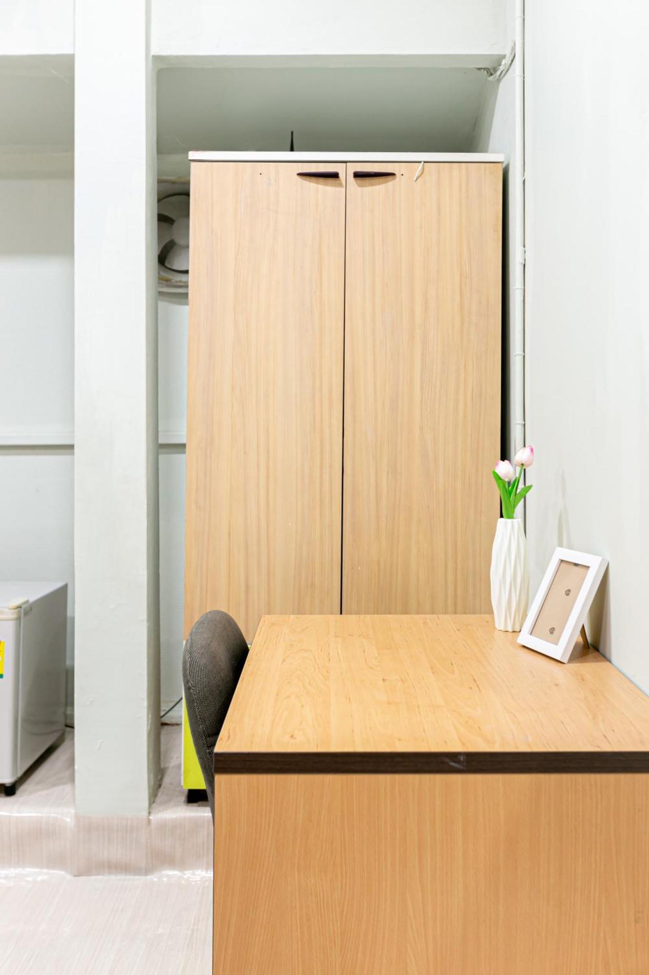 Freesia Saladaeng Silom Apartments Bangkok Ngoại thất bức ảnh